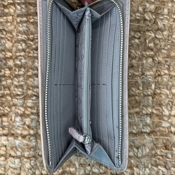 Fossil Zip Wallet - Picture 3 of 8